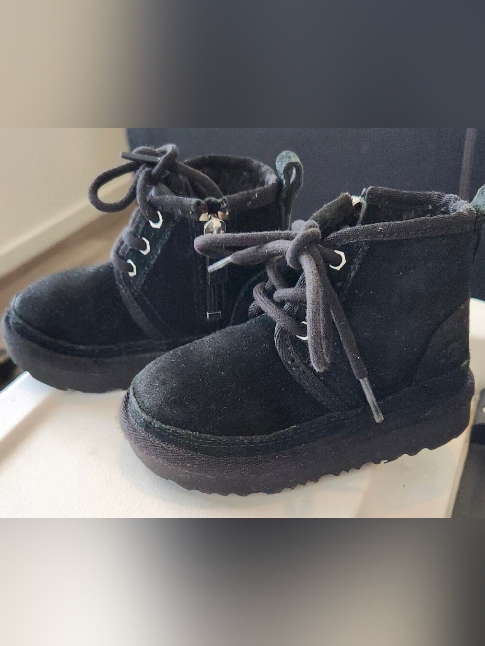 UGG Kids Neumel II Zip Boot Black Suede Toddler Size 6